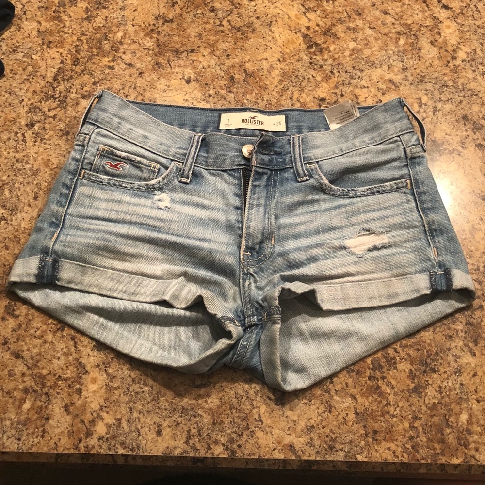 Light wash Hollister jean shorts
